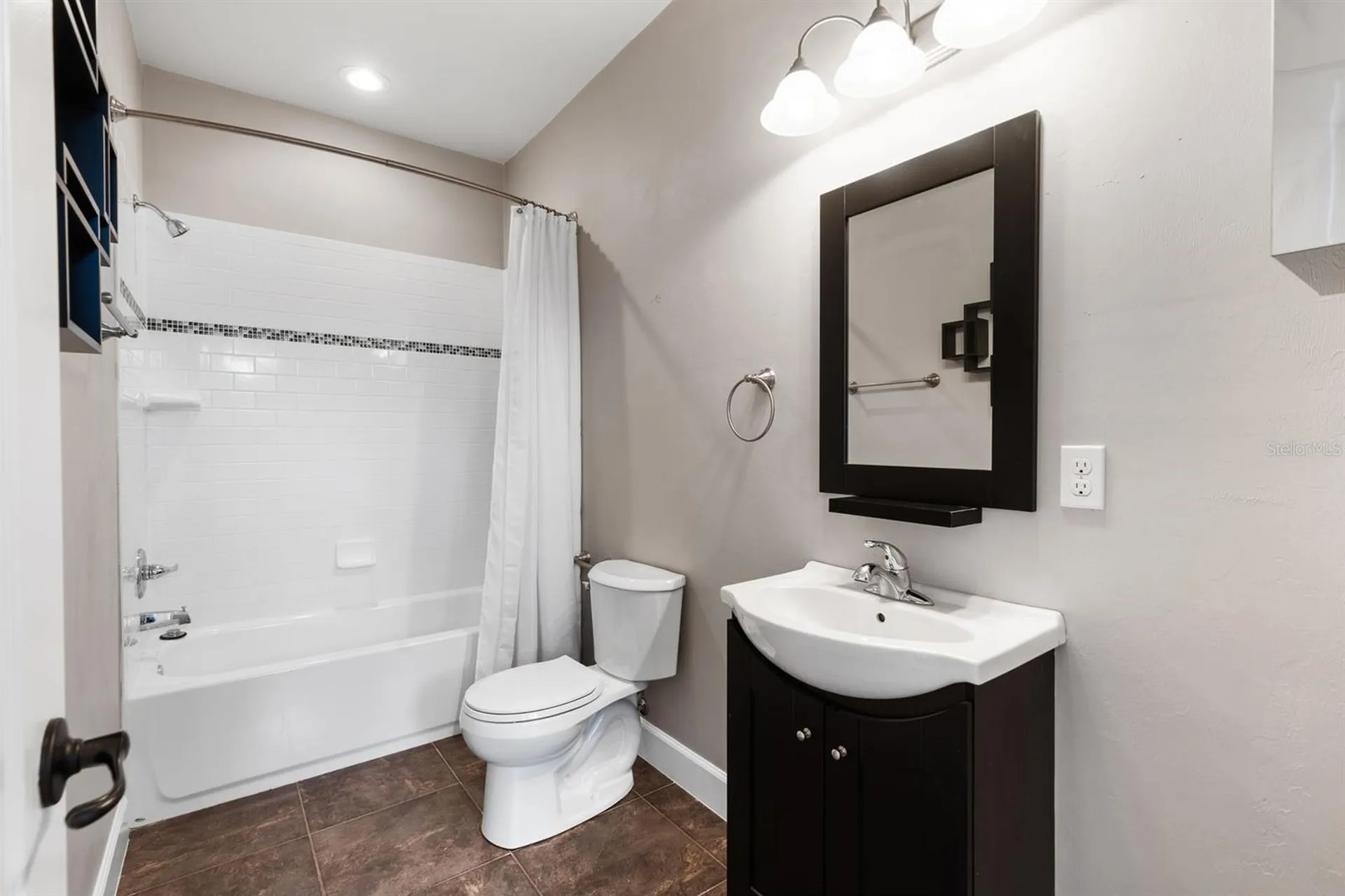 5005 NW 11th Place Gainesville FL 32605