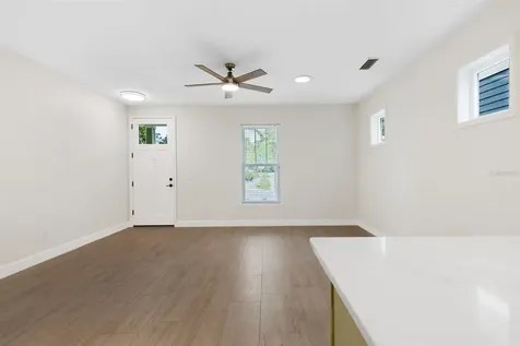 5005 NW 11th Place Gainesville FL 32605