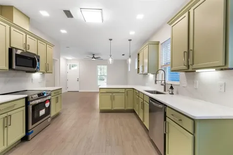 5005 NW 11th Place Gainesville FL 32605