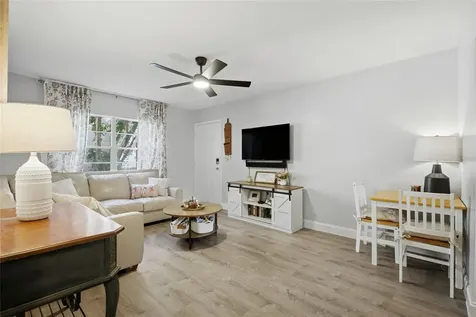 802 Rugby Street Orlando FL 32804