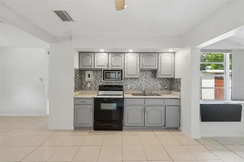 1314 W Grace Street Tampa FL 33607