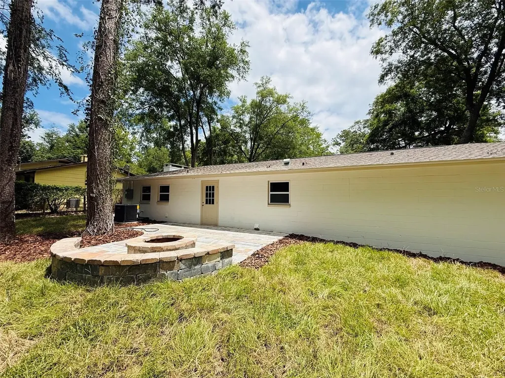 900 NW 39th Drive Gainesville FL 32605