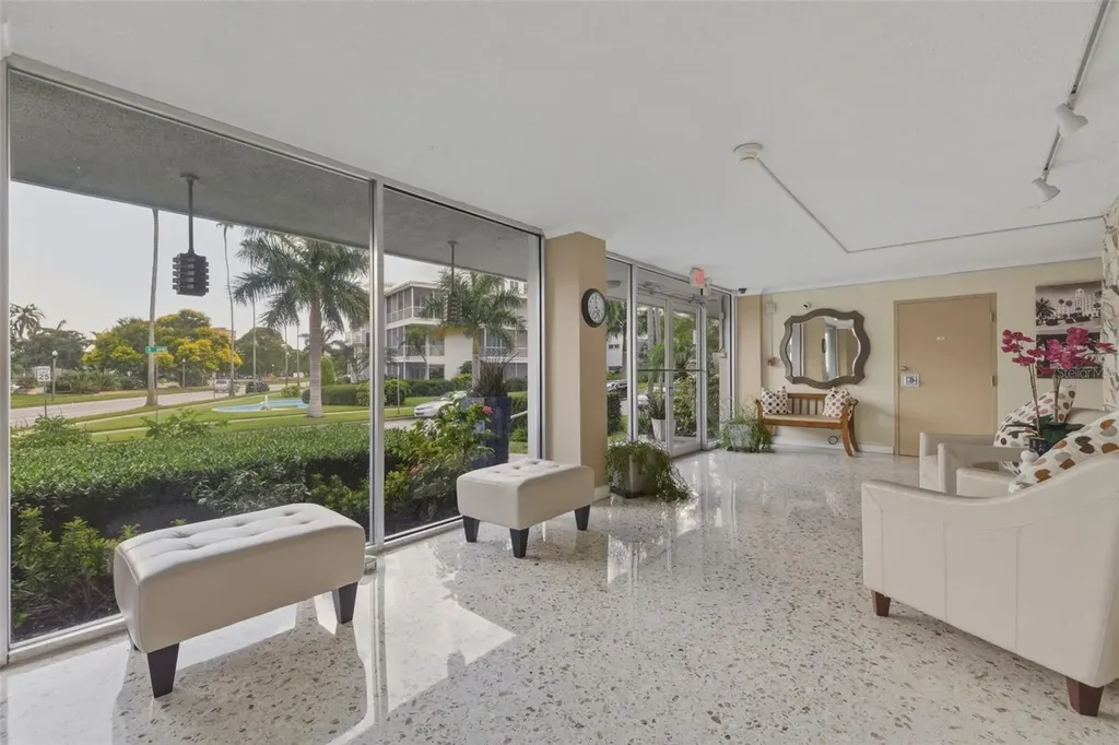 1100 N Shore Drive NE St Petersburg FL 33701