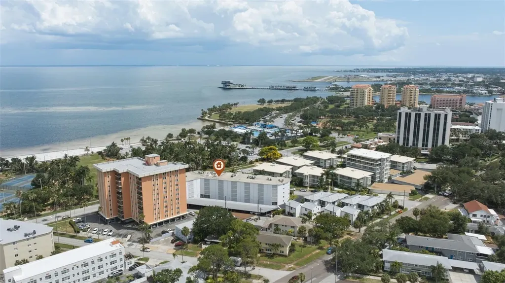 1100 N Shore Drive NE St Petersburg FL 33701