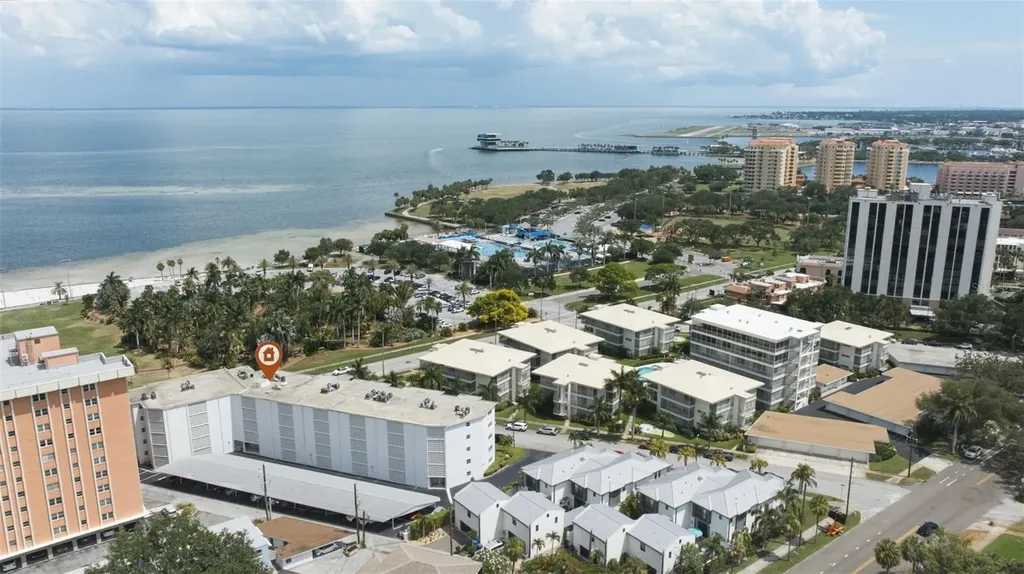 1100 N Shore Drive NE St Petersburg FL 33701