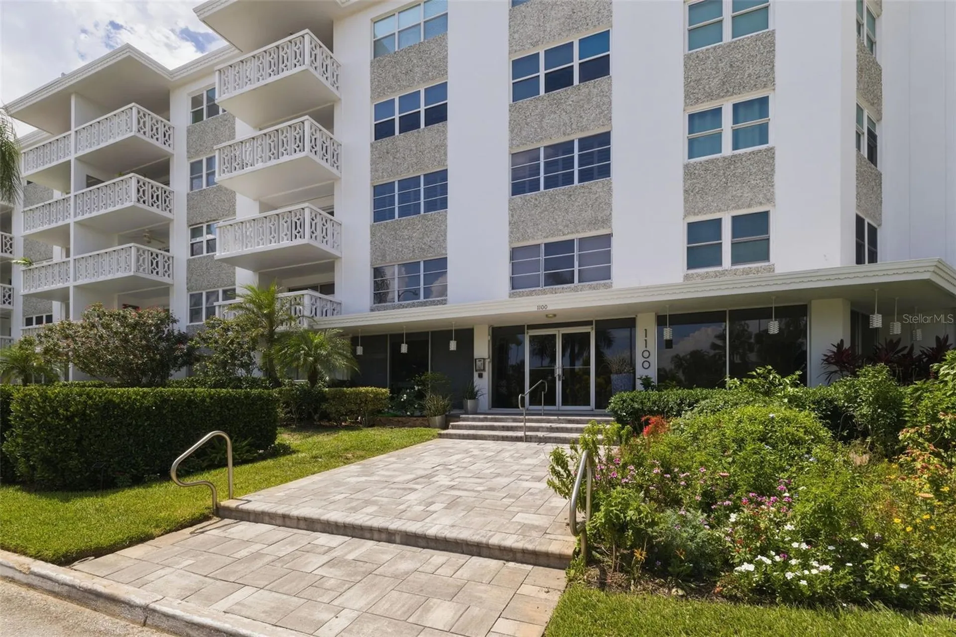 1100 N Shore Drive NE St Petersburg FL 33701