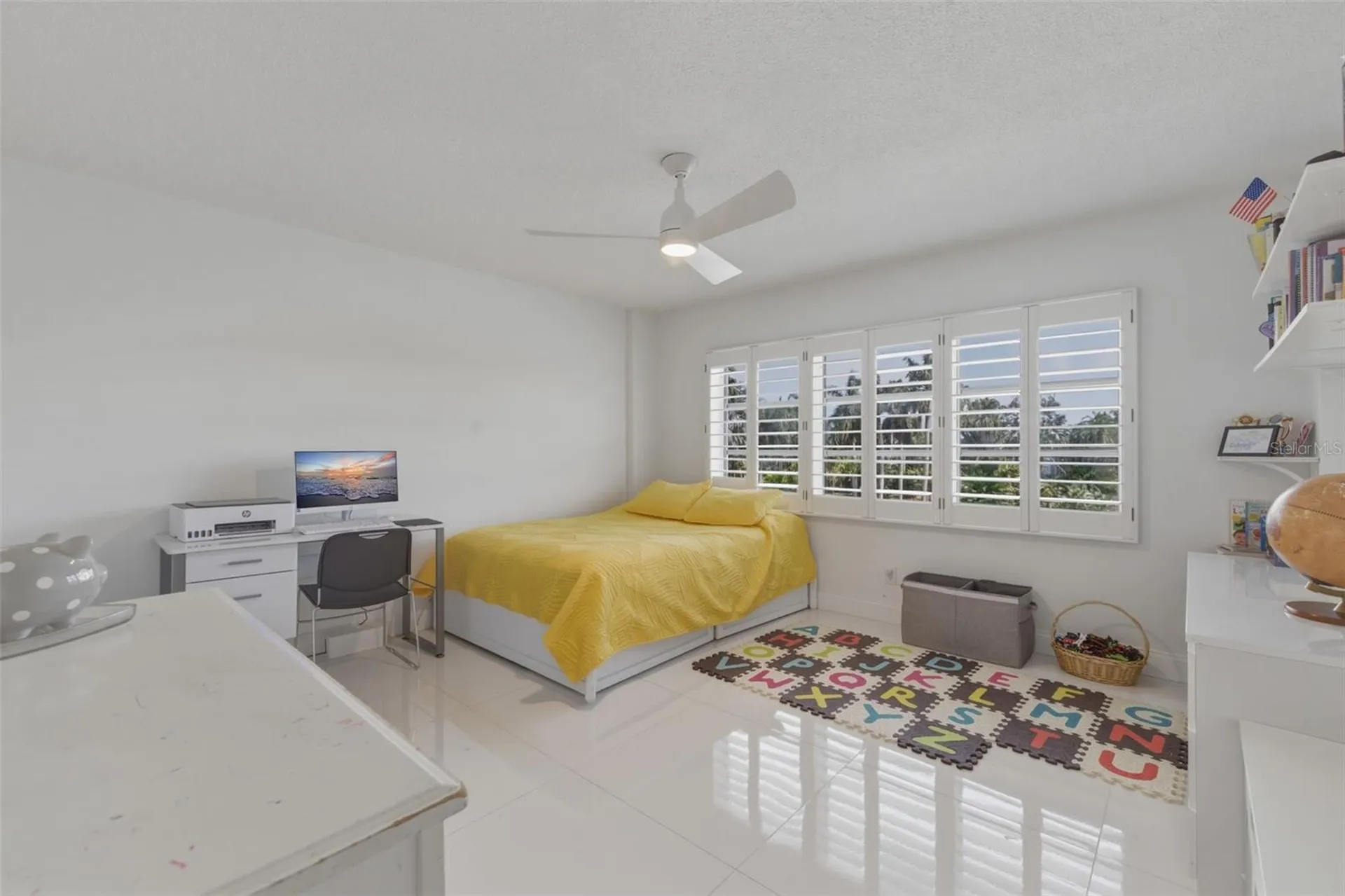 1100 N Shore Drive NE St Petersburg FL 33701