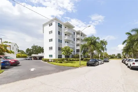 1100 N Shore Drive NE St Petersburg FL 33701