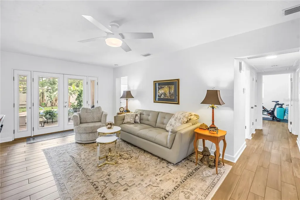 4201 27th Avenue N St Petersburg FL 33713