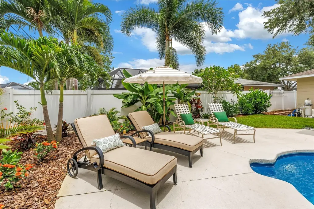 4201 27th Avenue N St Petersburg FL 33713