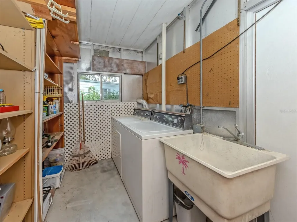222 Schooner Street North Port FL 34287