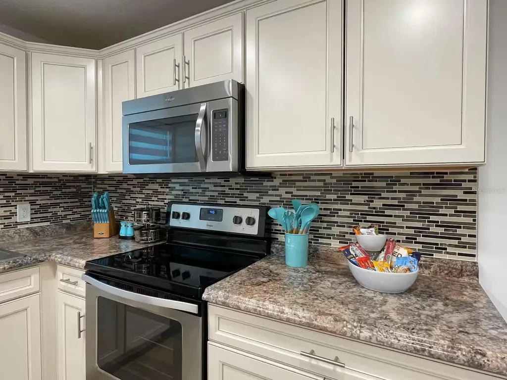 12 Lytton Lane Palm Coast FL 32137