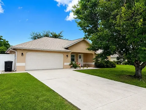 12 Lytton Lane Palm Coast FL 32137