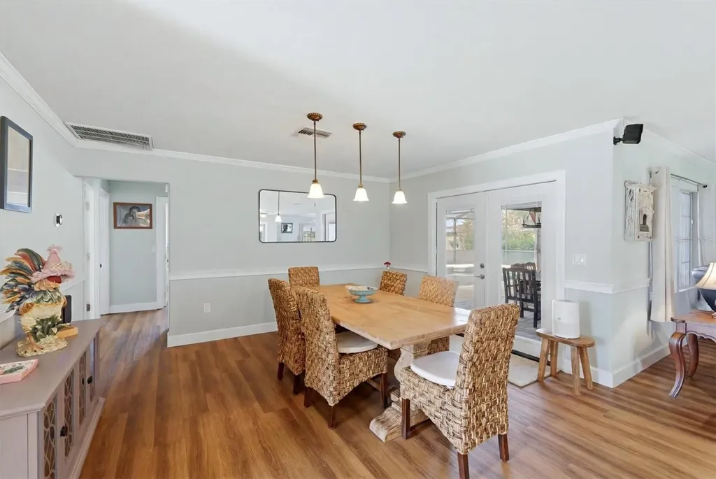 7714 N Leewynn Drive Sarasota FL 34240