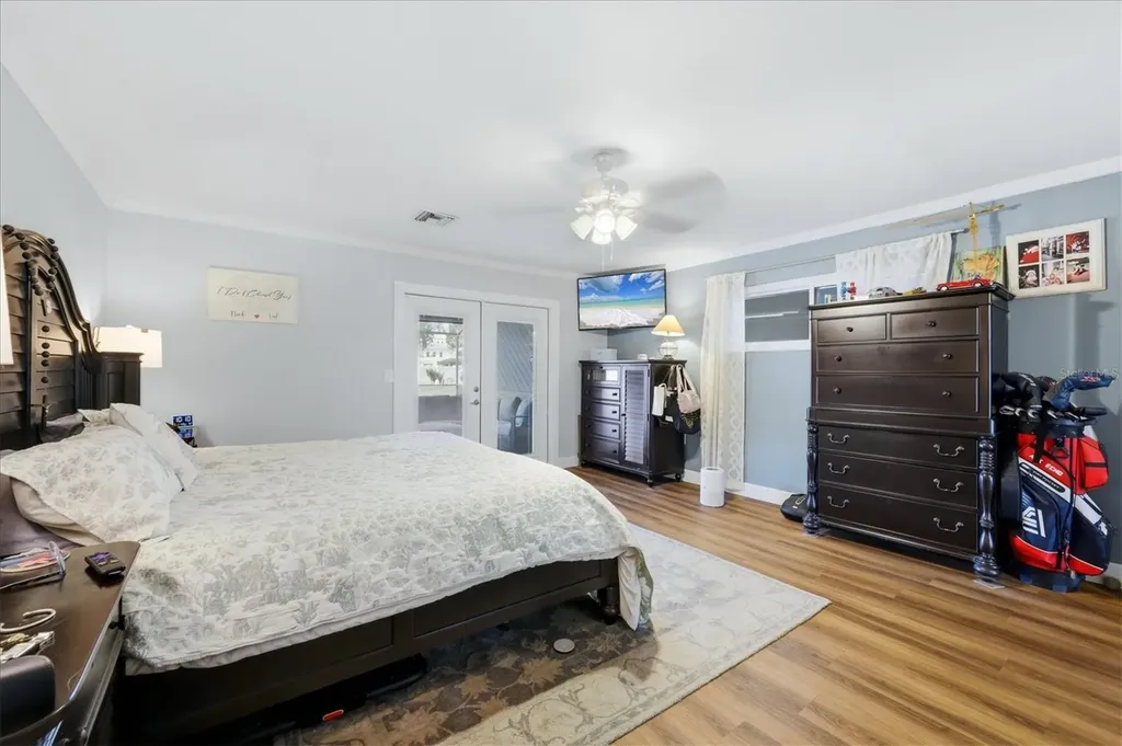 7714 N Leewynn Drive Sarasota FL 34240
