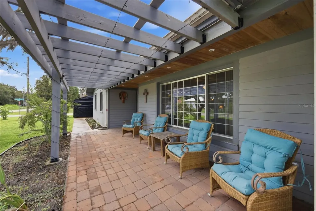 7714 N Leewynn Drive Sarasota FL 34240