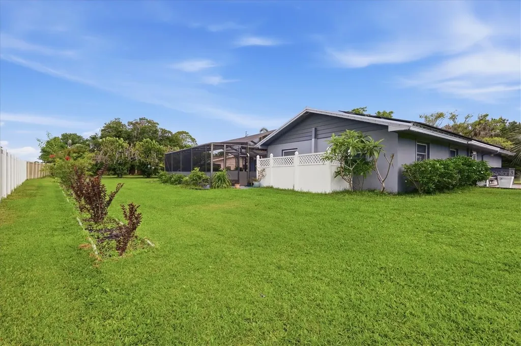 7714 N Leewynn Drive Sarasota FL 34240