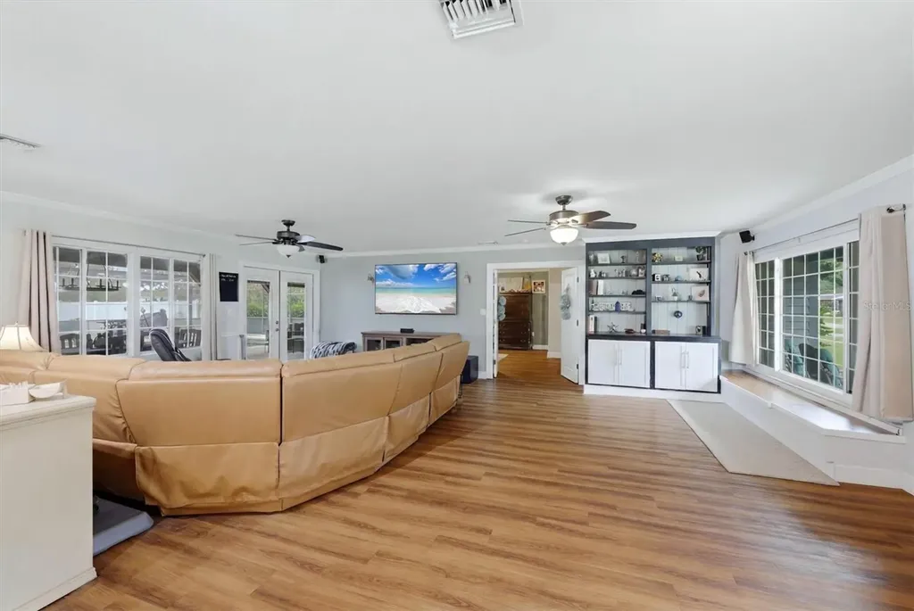 7714 N Leewynn Drive Sarasota FL 34240