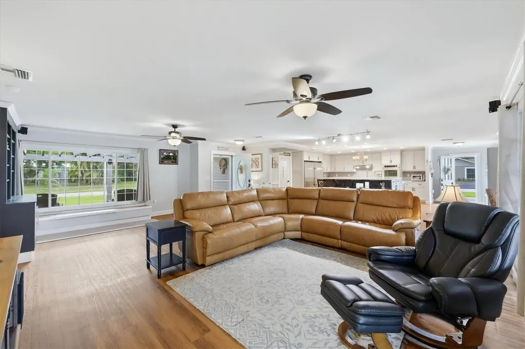7714 N Leewynn Drive Sarasota FL 34240