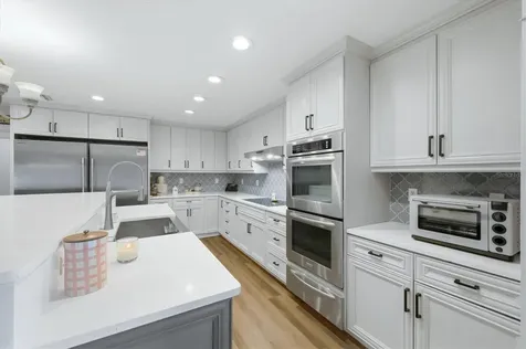 7714 N Leewynn Drive Sarasota FL 34240