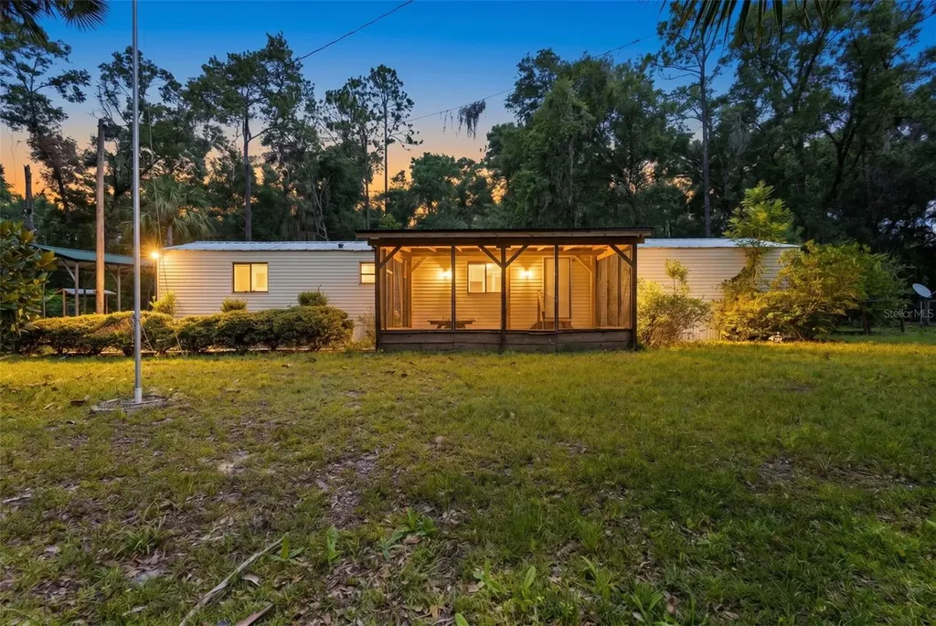 9949 NW 55th Street Chiefland FL 32626