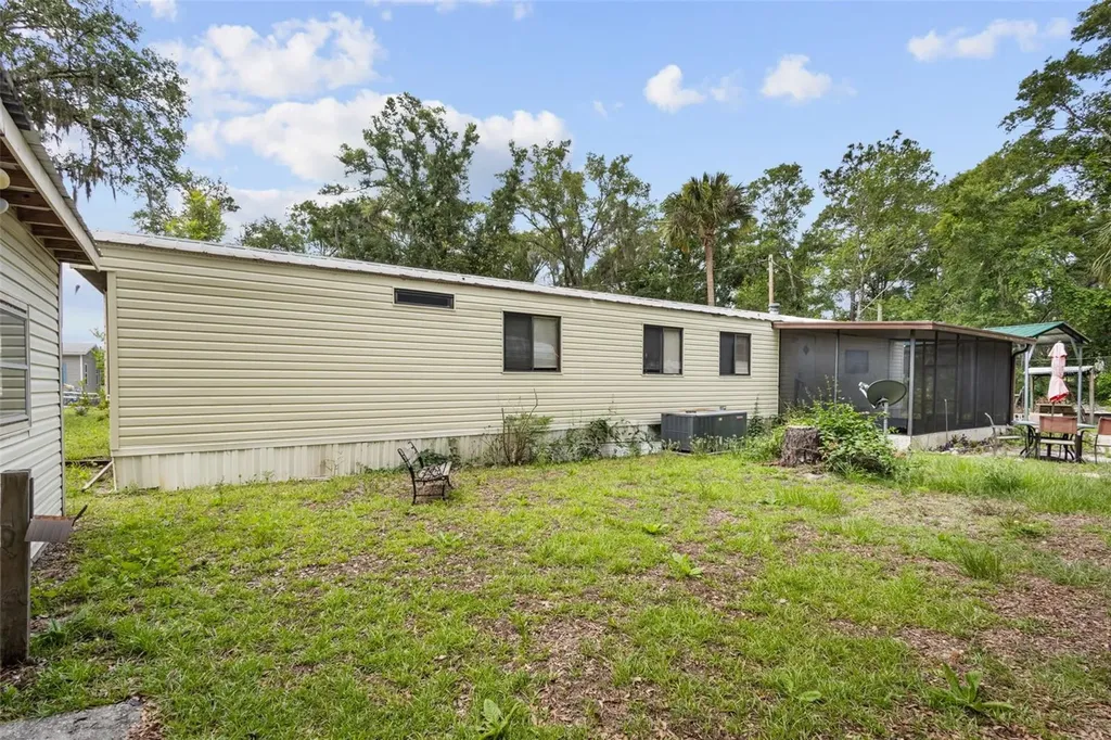 9949 NW 55th Street Chiefland FL 32626