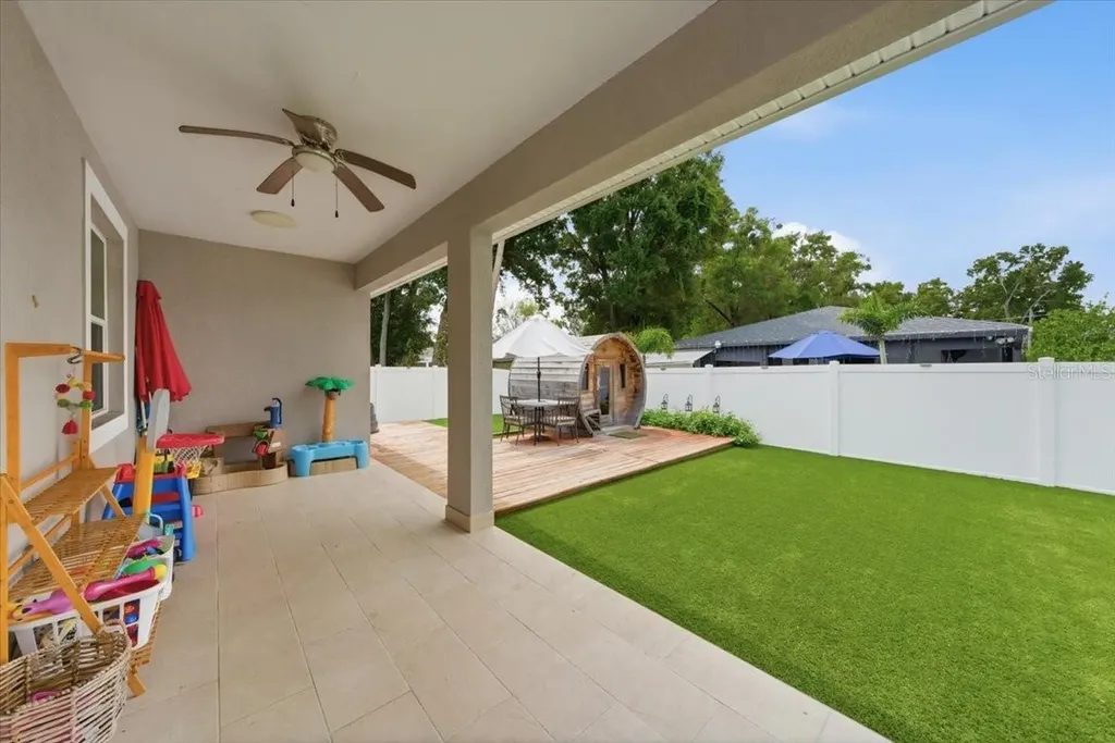 1808 W Cluster Avenue Tampa FL 33604