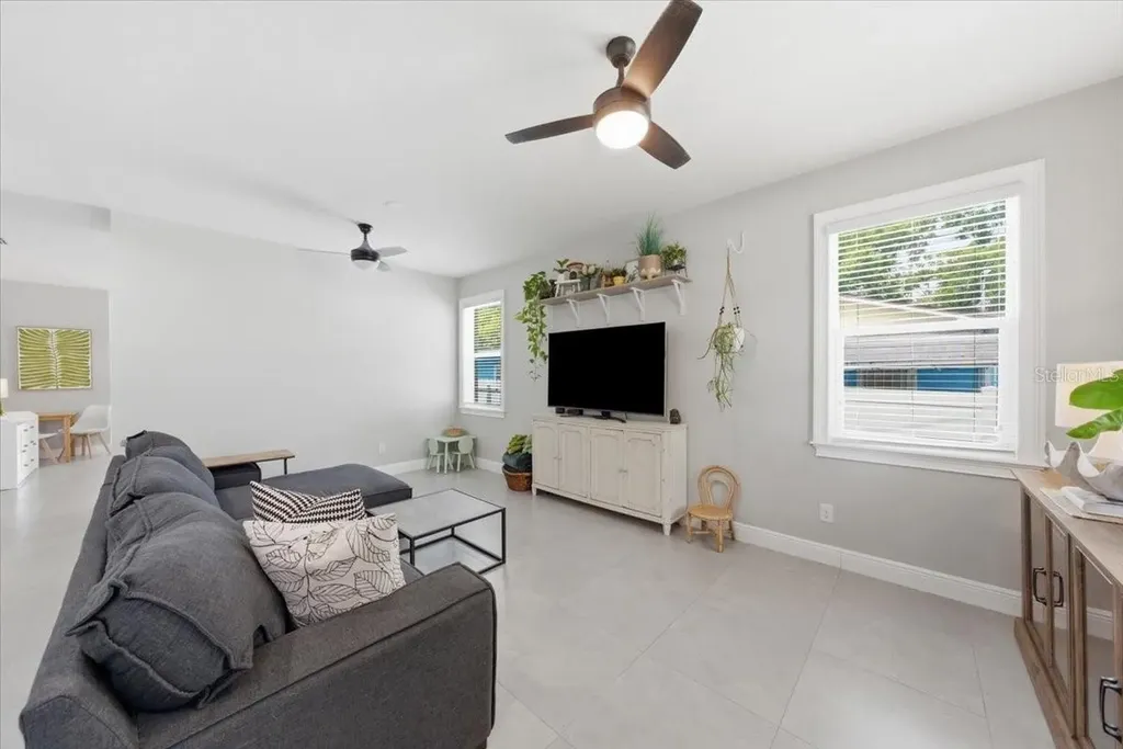 1808 W Cluster Avenue Tampa FL 33604