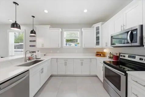 1808 W Cluster Avenue Tampa FL 33604
