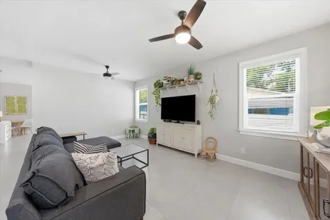 1808 W Cluster Avenue Tampa FL 33604