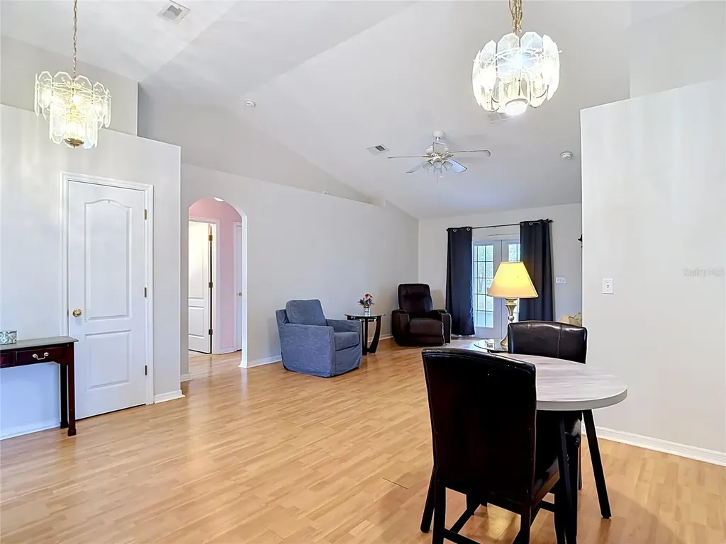 39033 6th Avenue Zephyrhills FL 33542