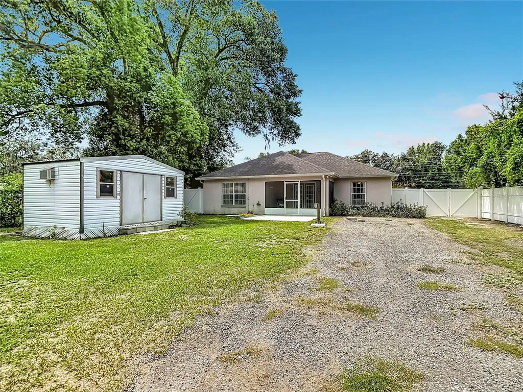 39033 6th Avenue Zephyrhills FL 33542