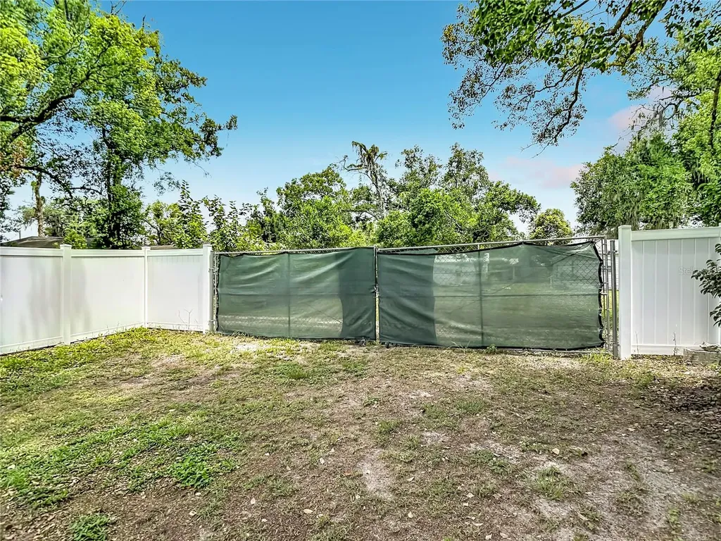 39033 6th Avenue Zephyrhills FL 33542