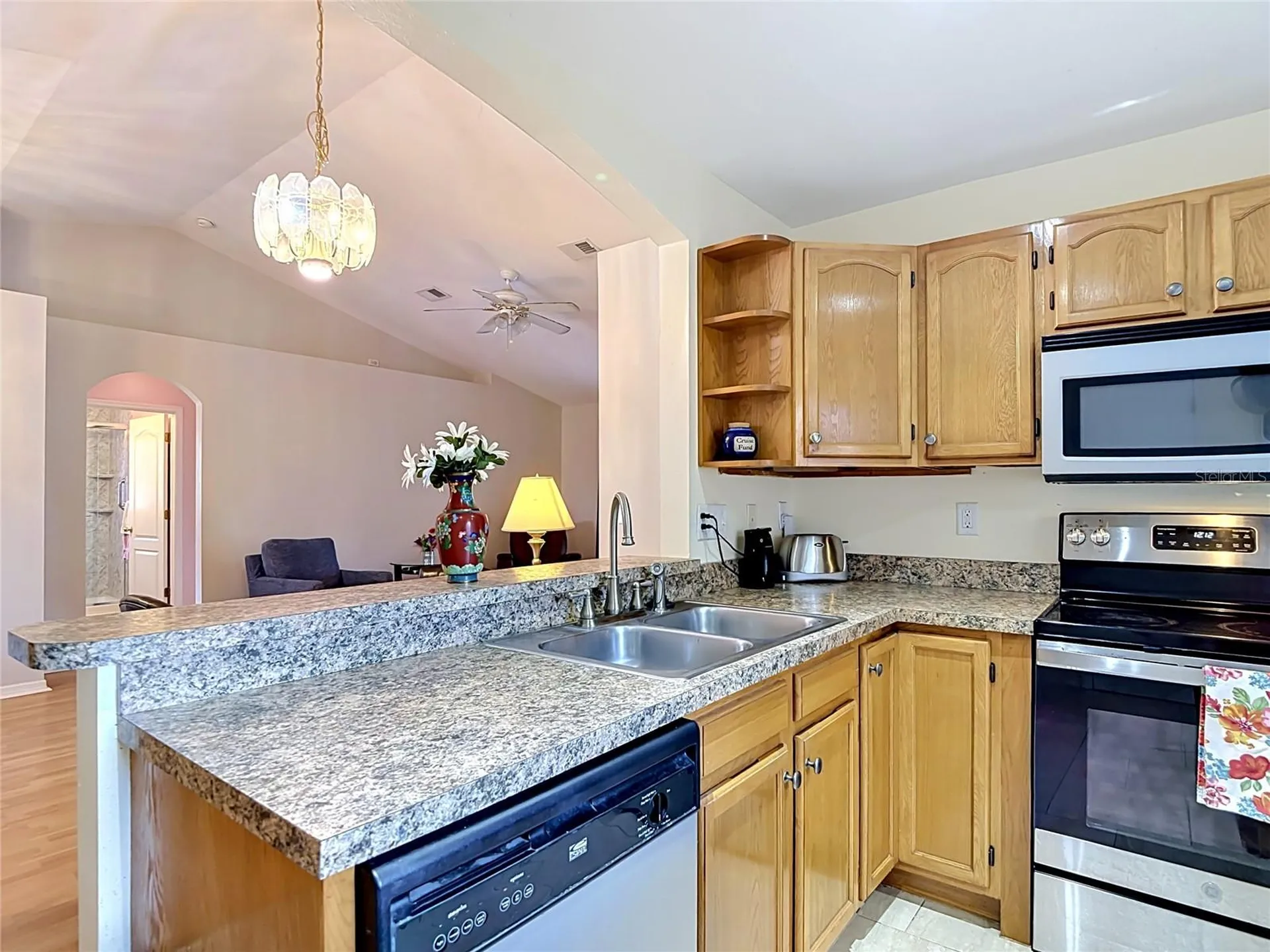 39033 6th Avenue Zephyrhills FL 33542