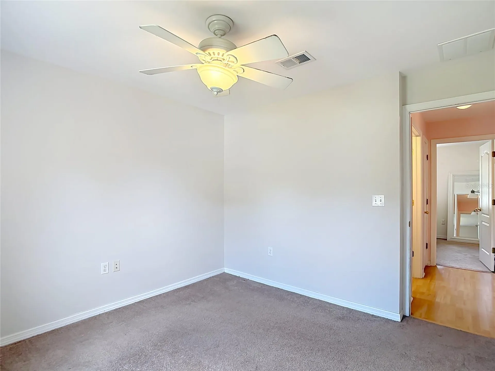 39033 6th Avenue Zephyrhills FL 33542
