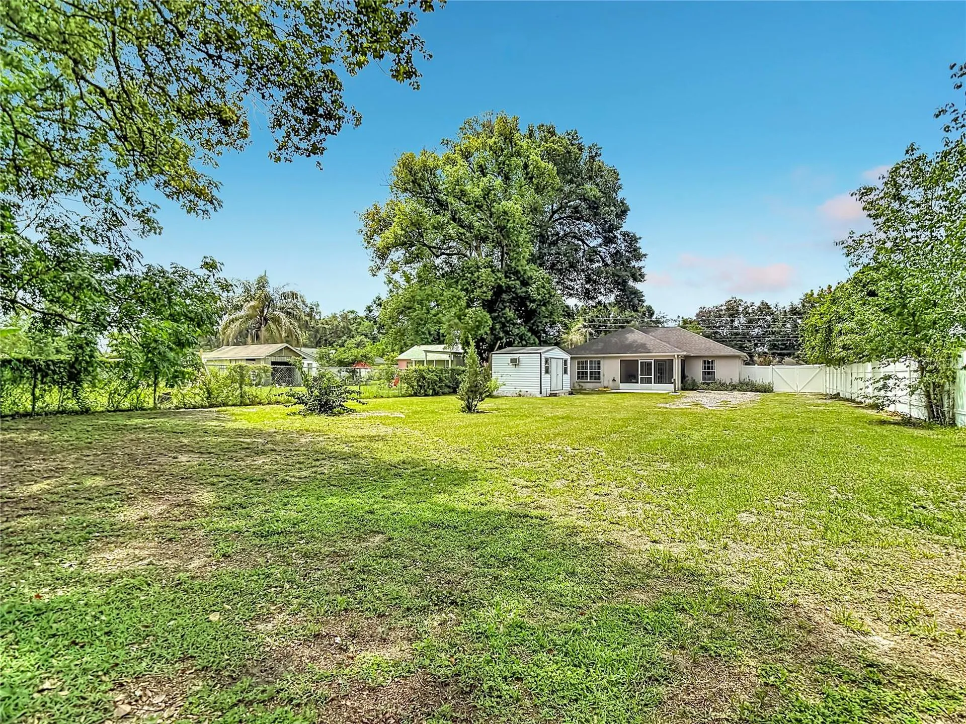 39033 6th Avenue Zephyrhills FL 33542