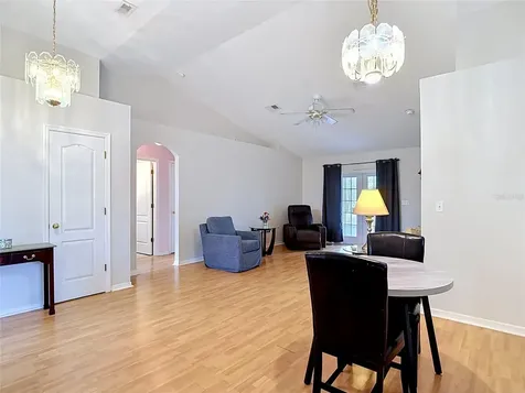 39033 6th Avenue Zephyrhills FL 33542