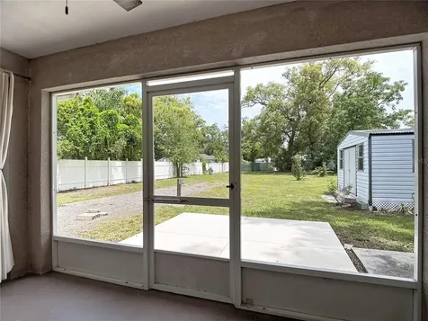 39033 6th Avenue Zephyrhills FL 33542