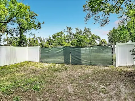 39033 6th Avenue Zephyrhills FL 33542