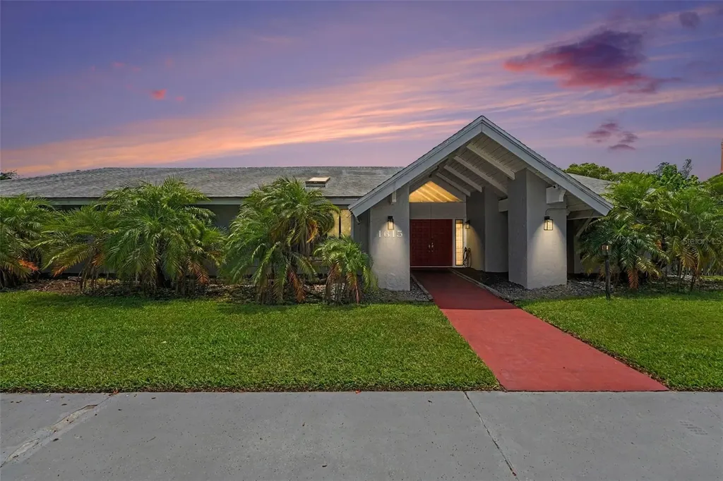 1615 Saint Pauls Drive Clearwater FL 33764