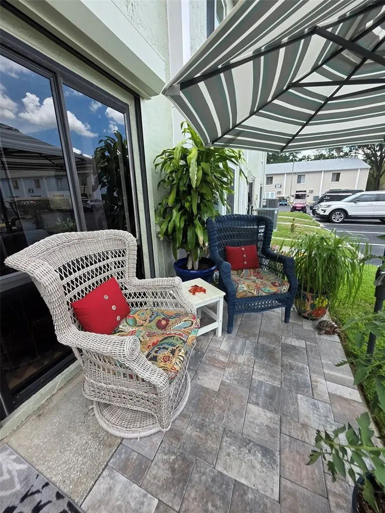 1761 Cupecoy Circle Lutz FL 33558
