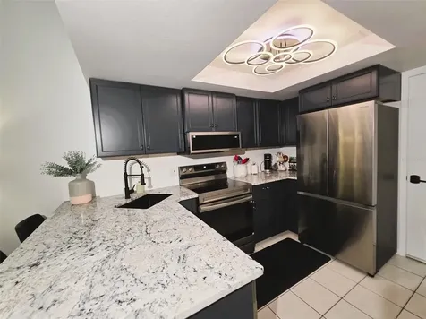 1761 Cupecoy Circle Lutz FL 33558
