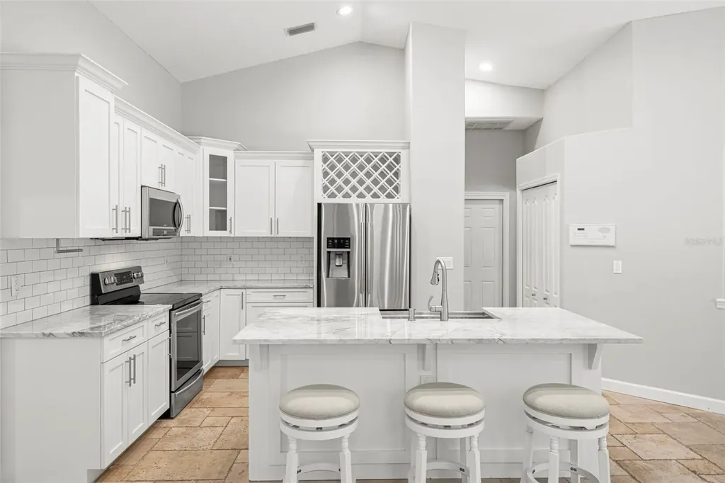 695 Salt Lake Drive Tarpon Springs FL 34689
