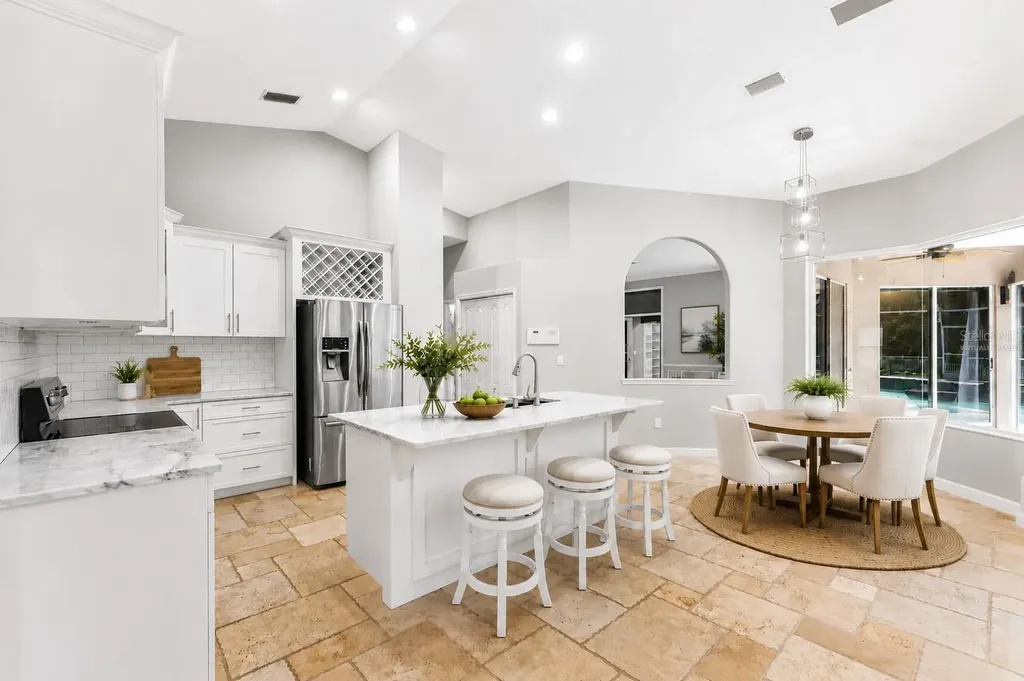 695 Salt Lake Drive Tarpon Springs FL 34689