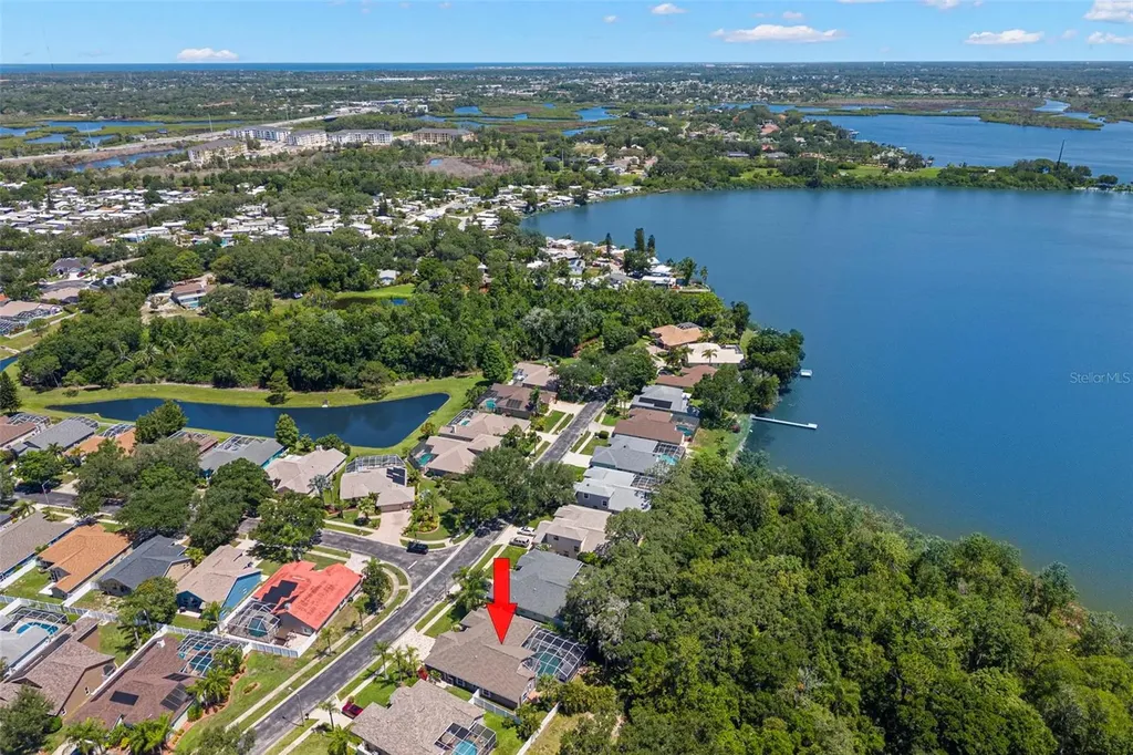 695 Salt Lake Drive Tarpon Springs FL 34689