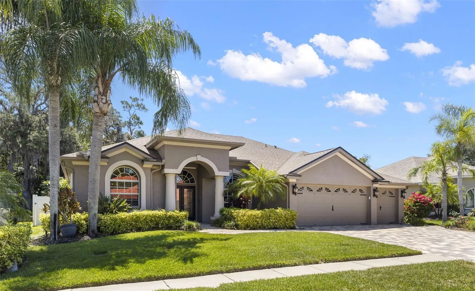 695 Salt Lake Drive Tarpon Springs FL 34689