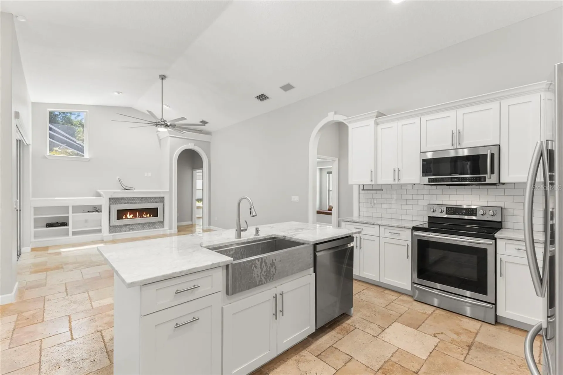 695 Salt Lake Drive Tarpon Springs FL 34689