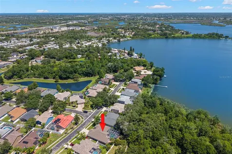 695 Salt Lake Drive Tarpon Springs FL 34689