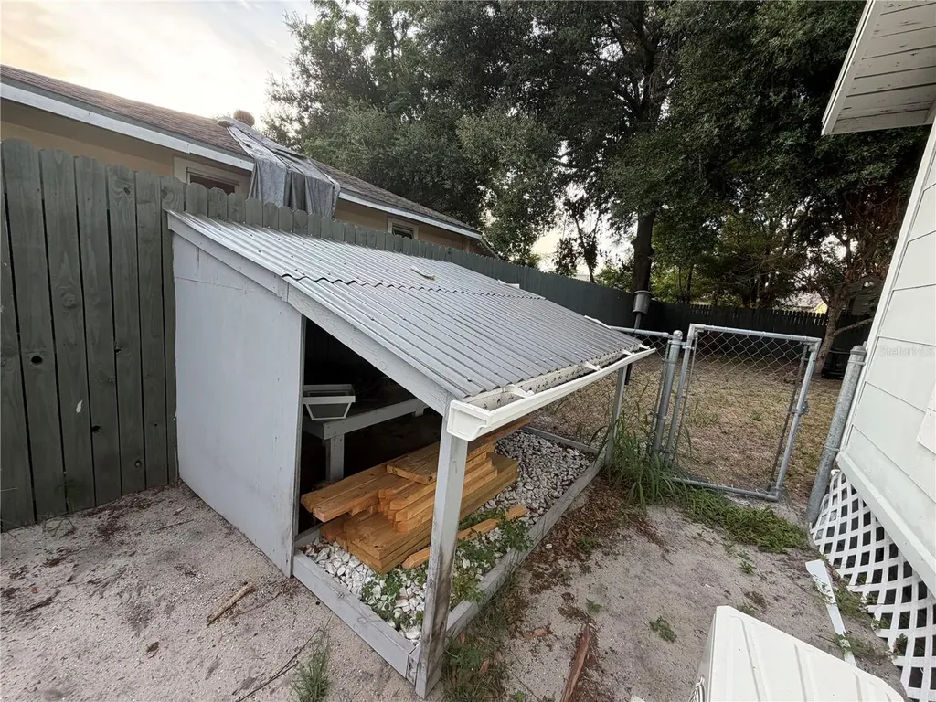 208 Weaver Avenue Lake Wales FL 33853