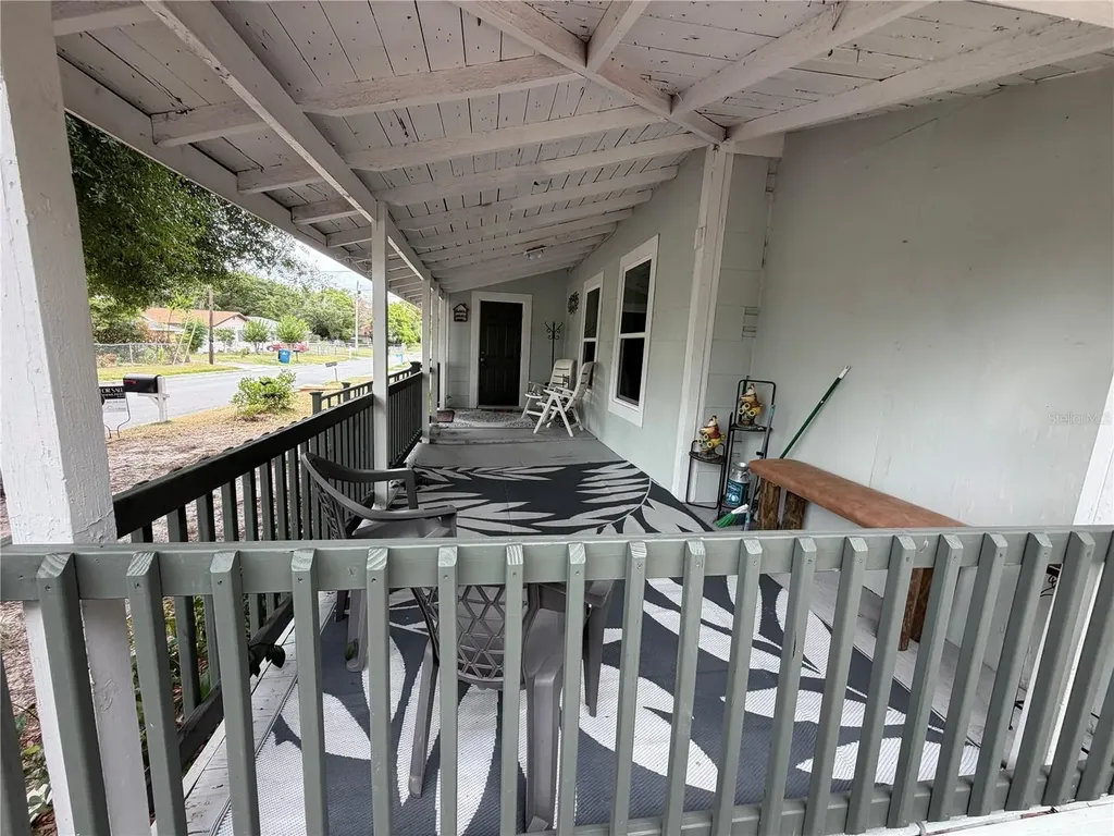 208 Weaver Avenue Lake Wales FL 33853